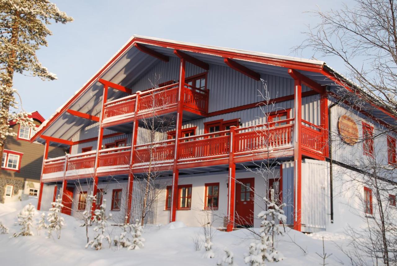Idre Fjäll, Söderbyn Ski in Ski out, 30 m till pisten - Bed and Breakfast