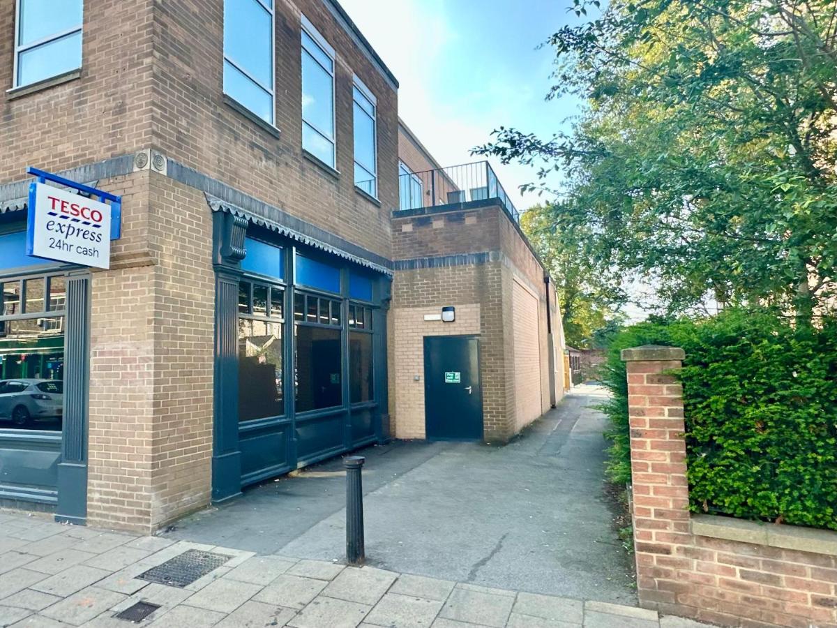 Fountain Apartment No 4 with Free Parking - Bed and Breakfast York