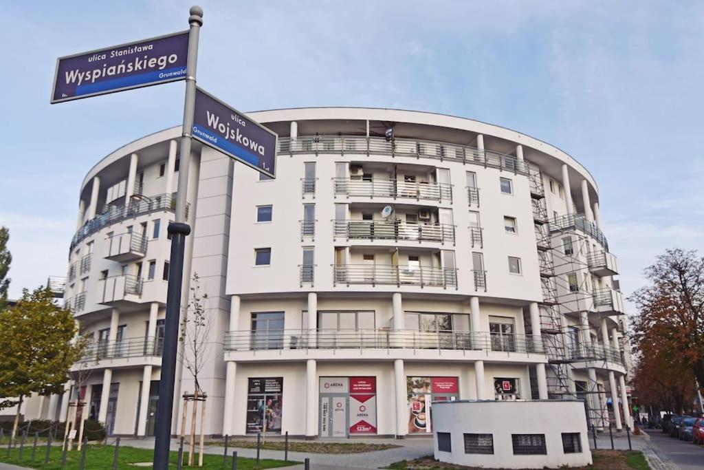 Apartament Wojskowa 1 / City Park - Chambres d’hôtes Poznan