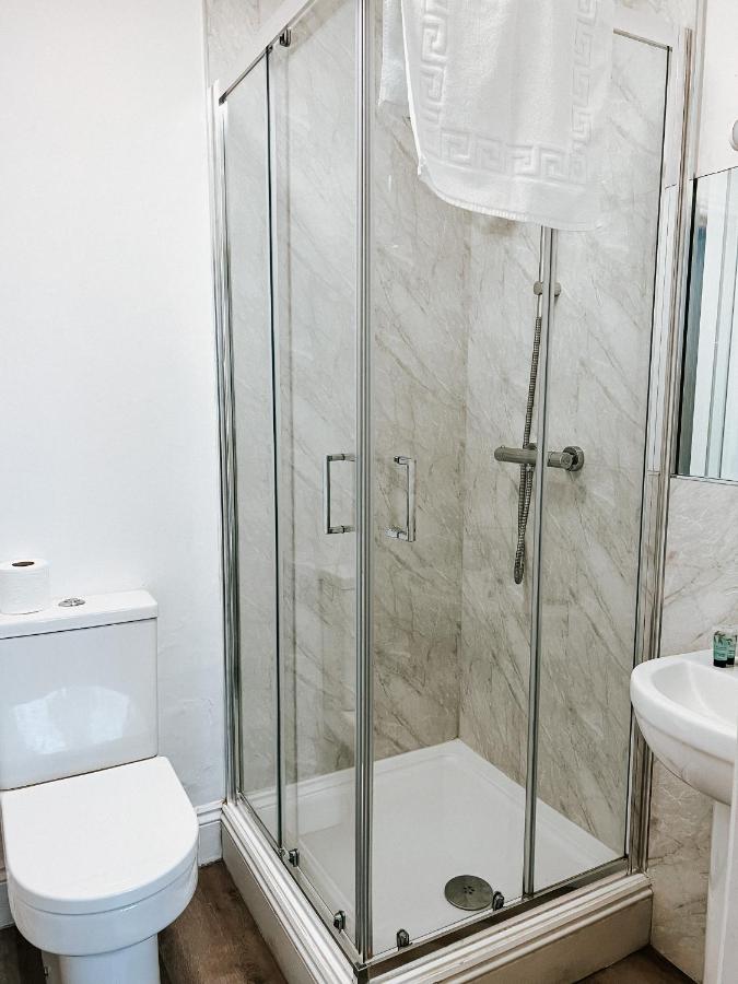 Doppelzimmer mit eigenem externen Bad