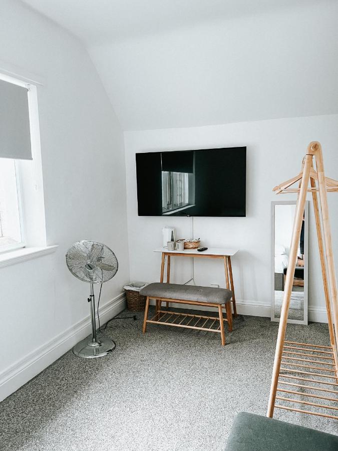 Double Room with Private External Bathroom
