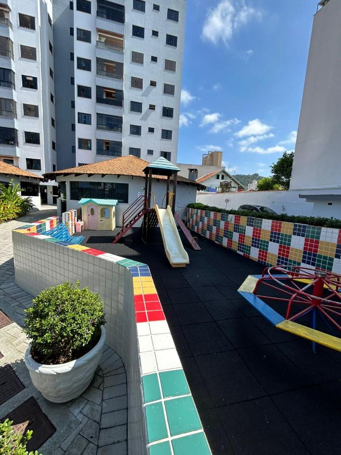 Apartamento alto padrão - Bed and Breakfast Itajaí