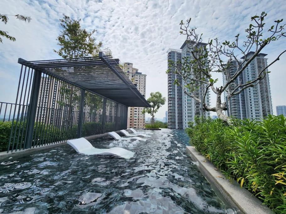The Play Suite@Pano. MRT. Free Parking. Self C/In - Ferienwohnung