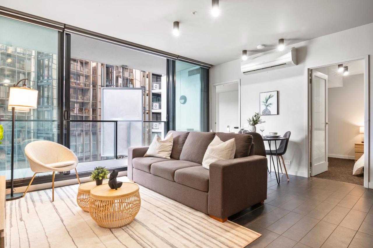 Rooftop Pool 2BR Apt at Marvel Stadium with Free Parking - Chambres d’hôtes