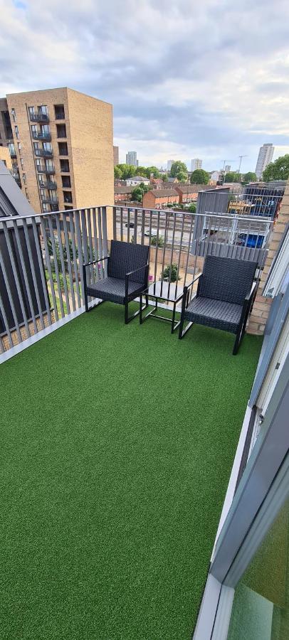 A private en-suite bedroom in Bromley-by-Bow - B&B London