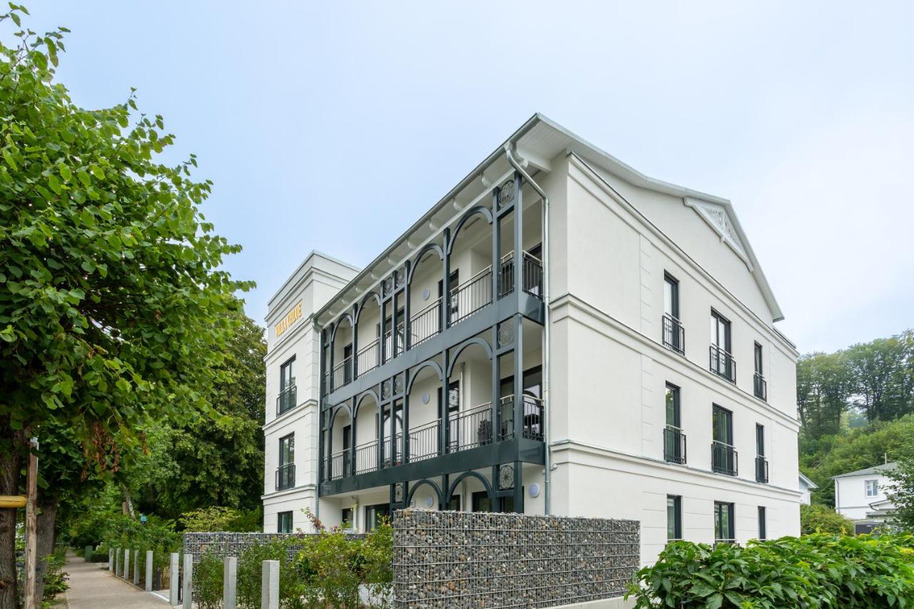 Villa Chloe Binz Appartements exklusiv in Top Lage mit Strandkorb am Strand - Chambres d'hôtes Ostseebad Binz