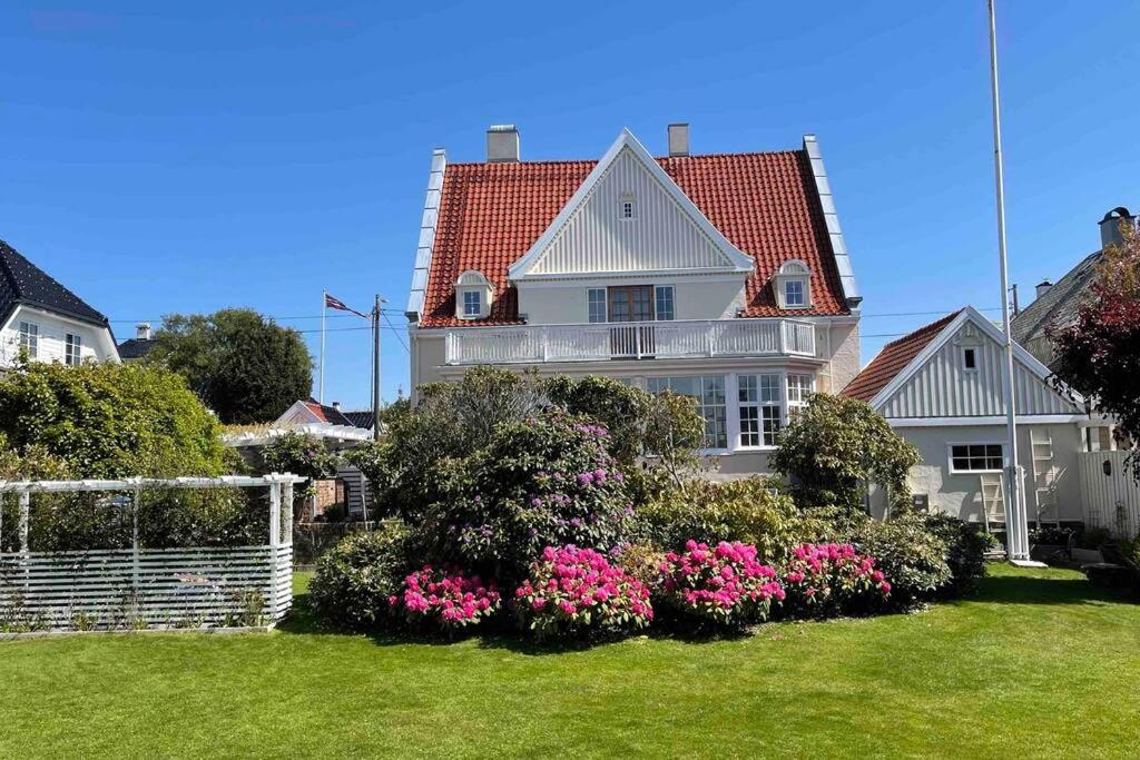 B&B Haugesund - Sjarmerende leilighet i Villa Gellert - Bed and Breakfast Haugesund