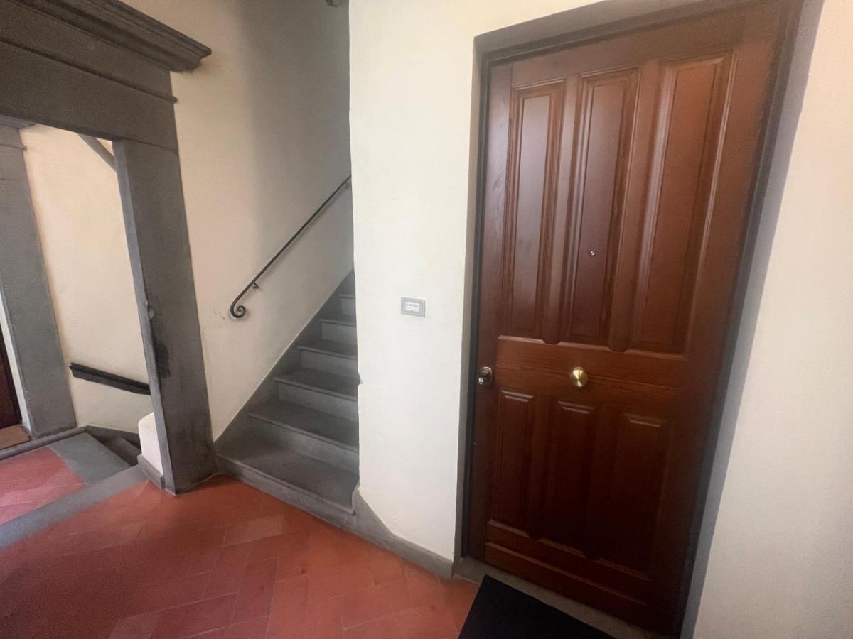 AL 106 Apartment [Free Wi-fi 5 min dalla Stazione] - B&B Prato