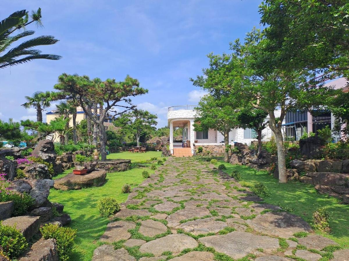 Stone Stay Seongsan - Bed and Breakfast Seogwipo