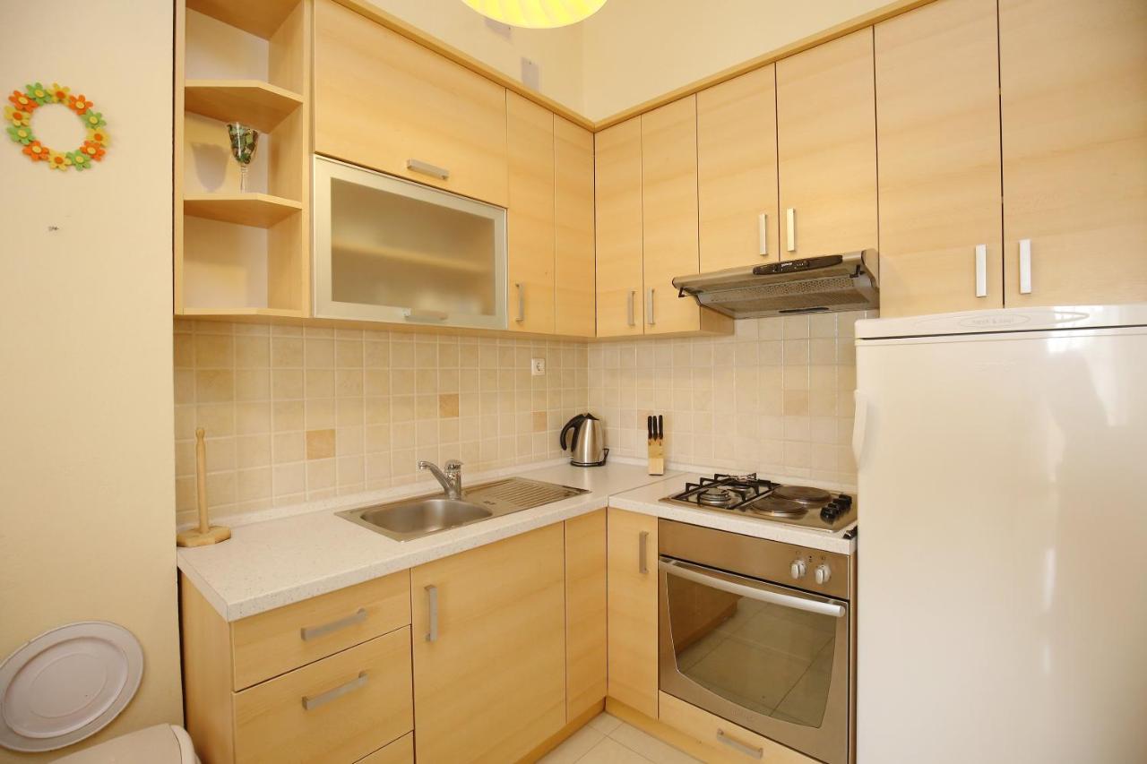 Standard Two-Bedroom Apartment with Terrace and Sea View (5 Adults)