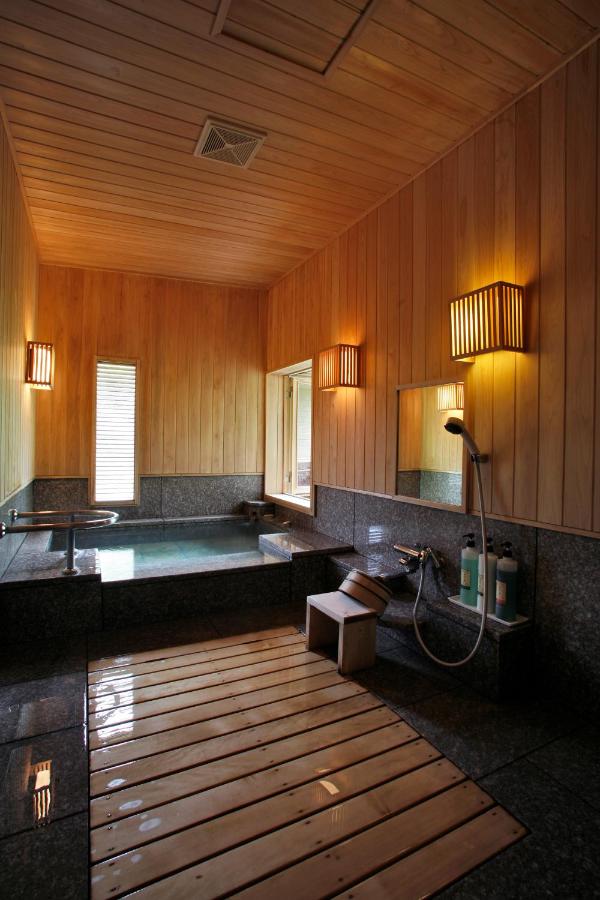 Suite with Marble bath - Non-Smoking