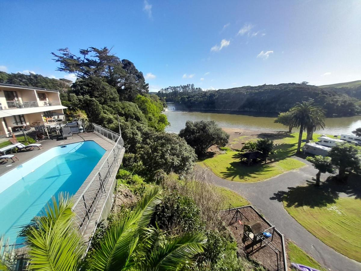 B&B Paihia - Waterfalls Estate - Falls Motel & Waterfront Campground - Bed and Breakfast Paihia