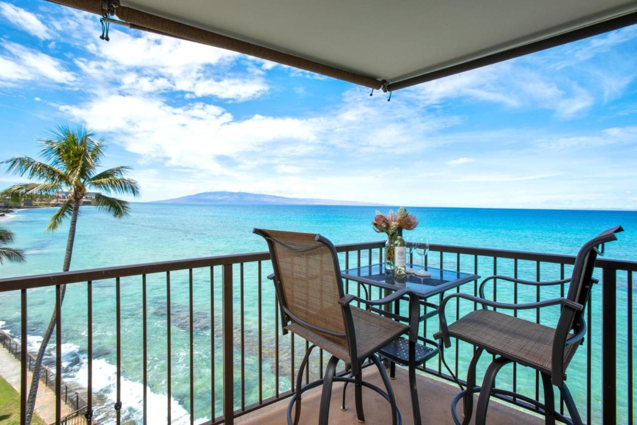 B&B Kahana - K B M Resorts- HOL-409 Gorgeous 2Bd, ocean-front, wrap around balcony, whale watching - Bed and Breakfast Kahana