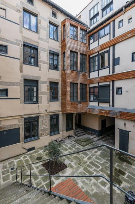 Zeus loft 400m² 6rms 6BR hypercentre - Chambres d’hôtes Saint-Étienne