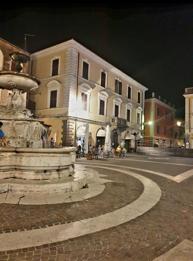 Palazzo Storico "Mezzadonna" - B&B Sutri