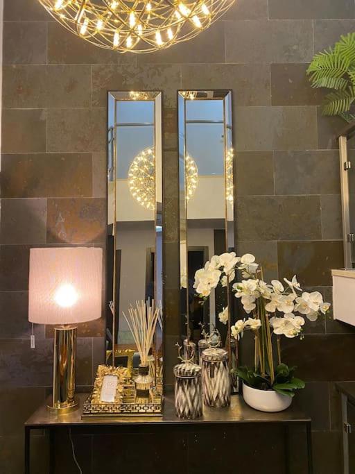 Valadares House - B&B Corroios