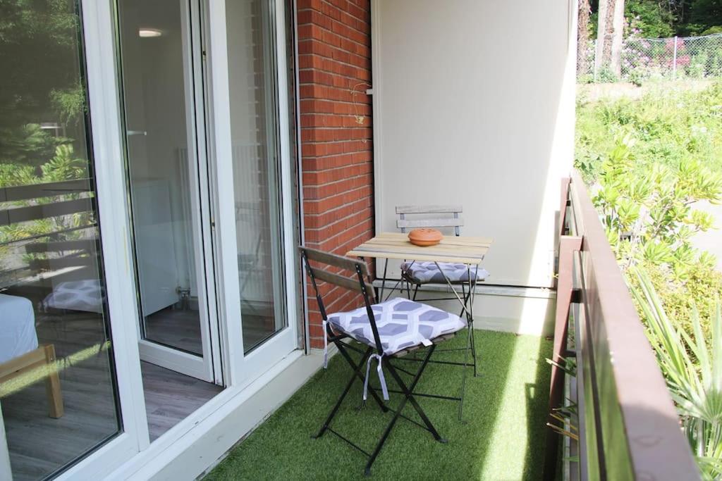 Lovely Studio with Free Parking! - B&B