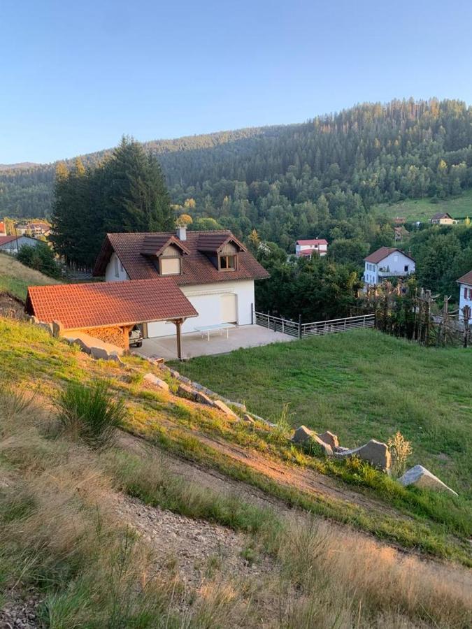 Charmante Maison Blanche - B&B Saint-Maurice-sur-Moselle