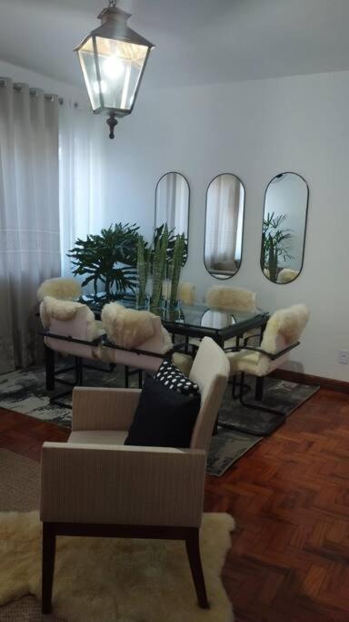 Aconchegante apt c/ garagem - B&B