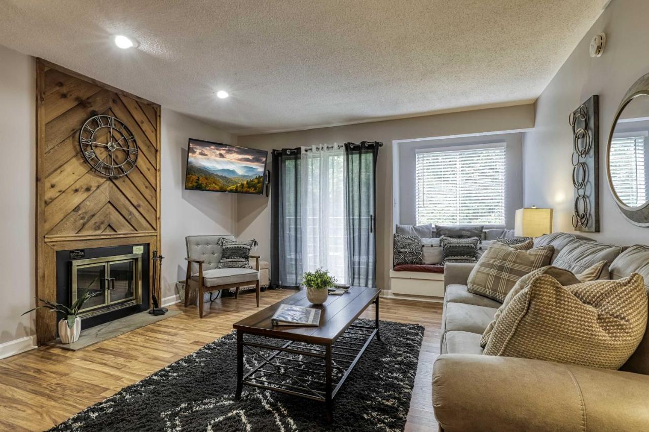Cozy Resort-Style Gatlinburg Condo Indoor Pool! - B&B
