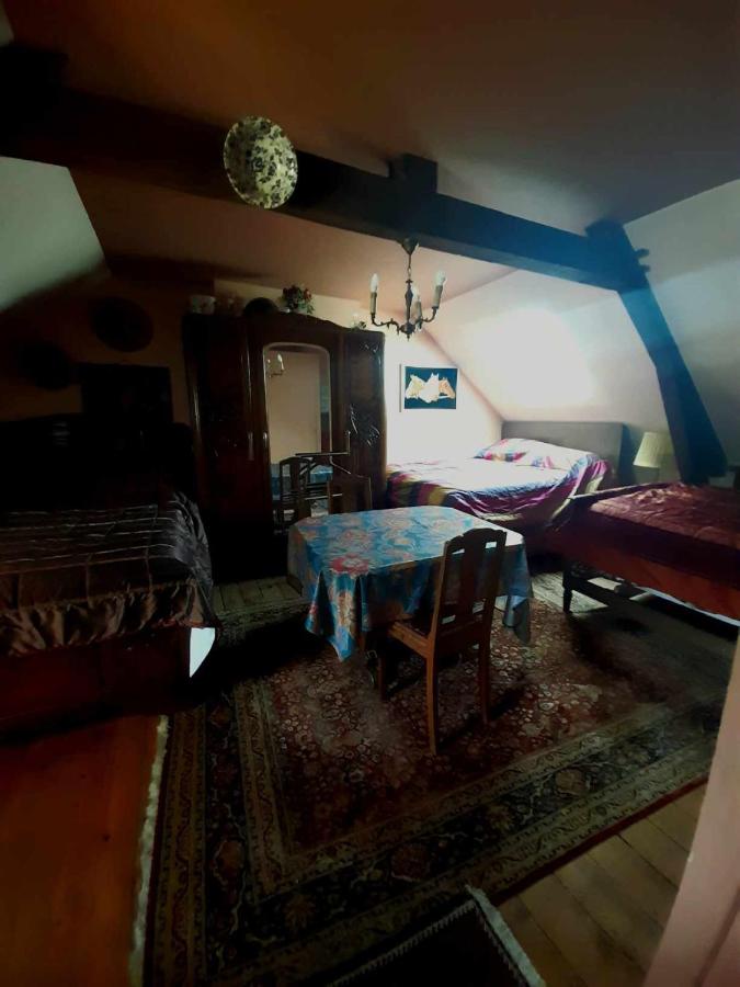 Familienzimmer mit Gartenblick