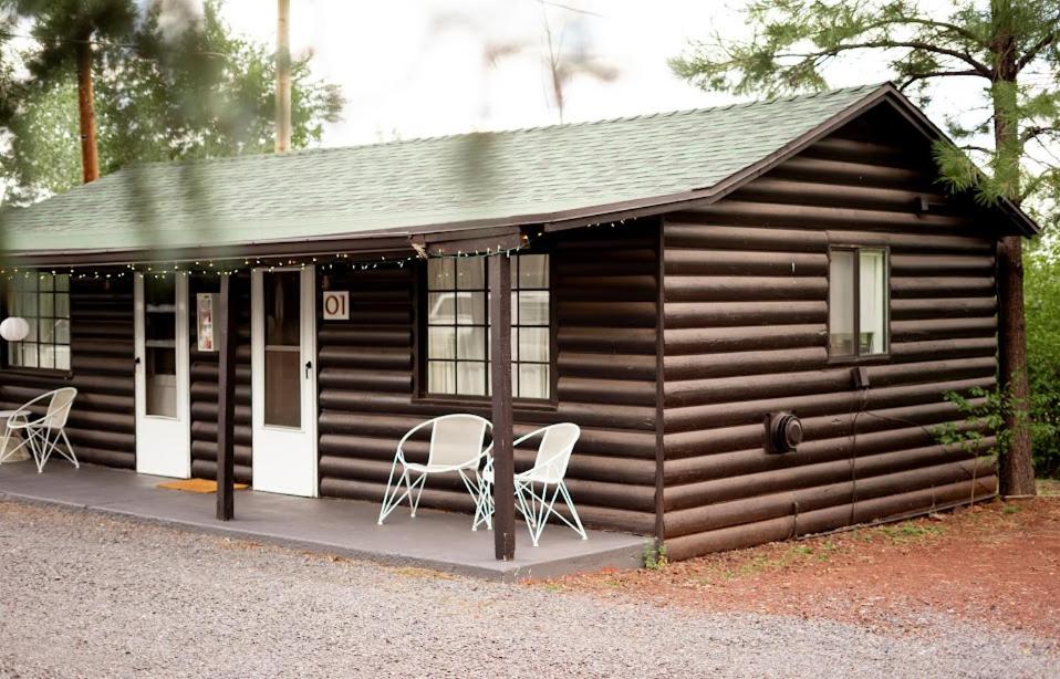 Corduroy Lodge - B&B