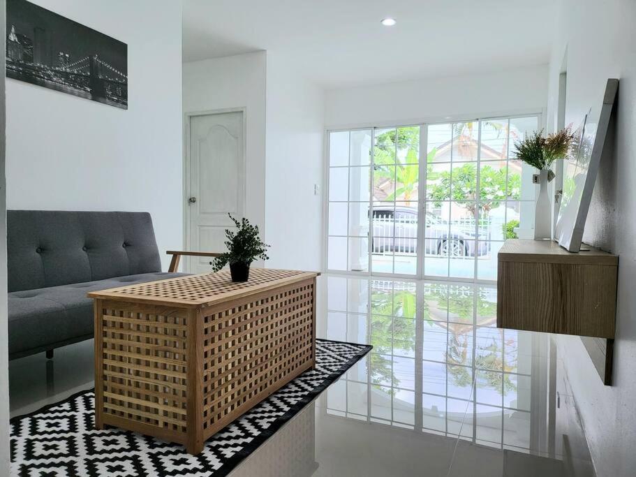 B&B Chiang Mai - Minimal homey near Ruam Chok mall 15 min to city. - Bed and Breakfast Chiang Mai