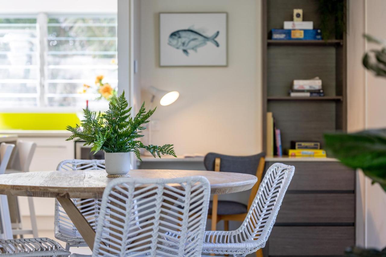 Noosa gem! Walking distance to cafes - shops - Sunshine Beach and dog Beach - B&B Sunshine Beach