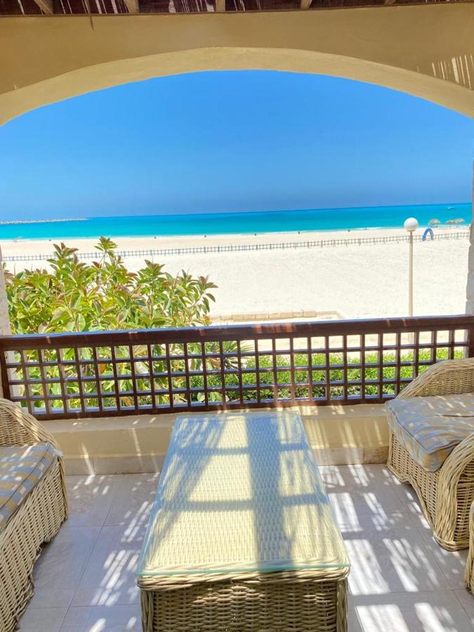 اول صف على البحر مارينا الساحل الشمالي0 هـ - Bed and Breakfast