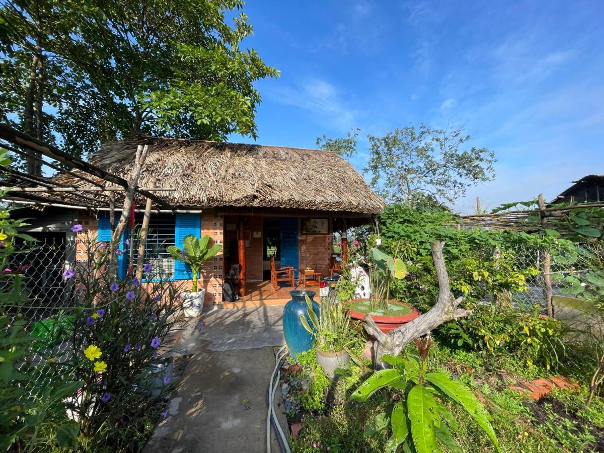 Vong Nguyet Homestay - Entire Bungalow 36m2 - B&B