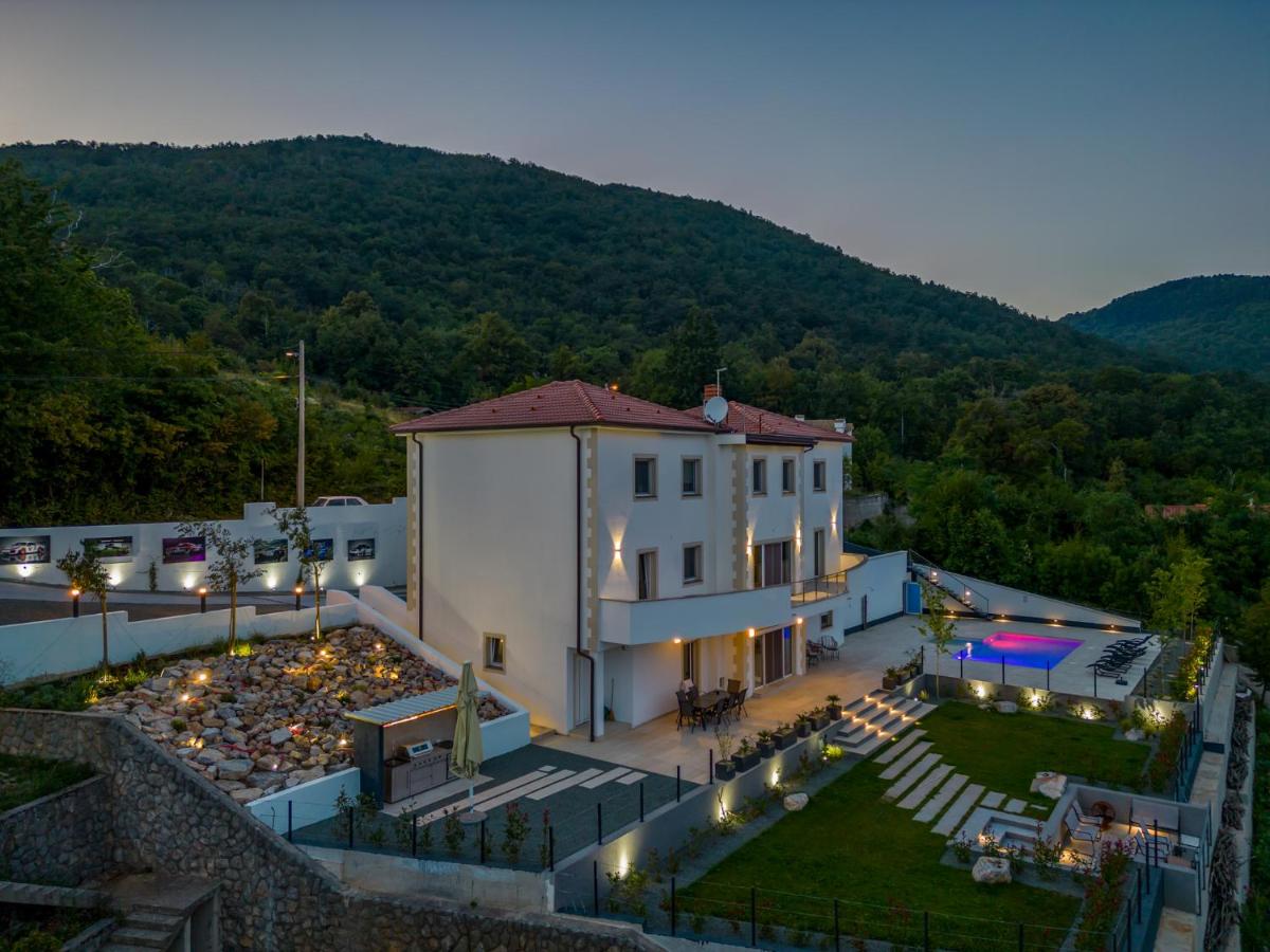 "Carrera", Luxury villa with private pool near Opatija - Chambres d’hôtes