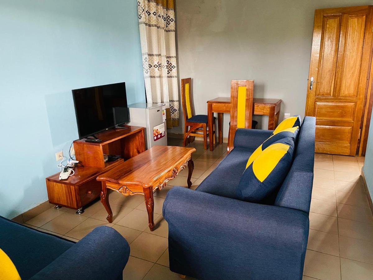 B&B Bafoussam - Complexe BEL AIR - Bed and Breakfast Bafoussam