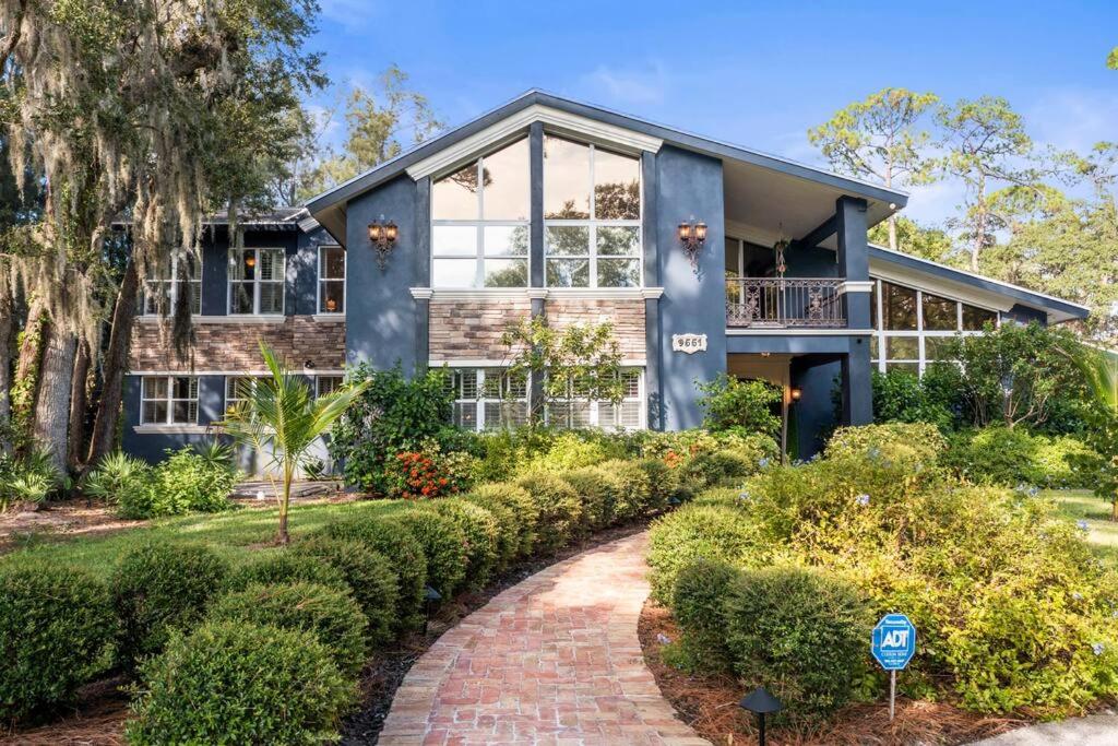 Sleeps 28, Events, Salt Pool/Spa, Outdoor Kitchen - B&B Seminole