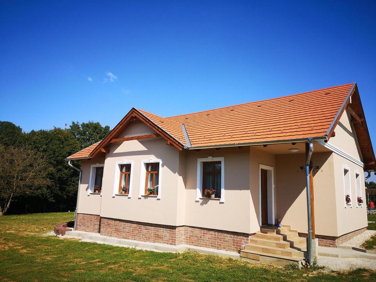 Vidéki-Báj Vendégház - B&B Szentgyörgyvölgy