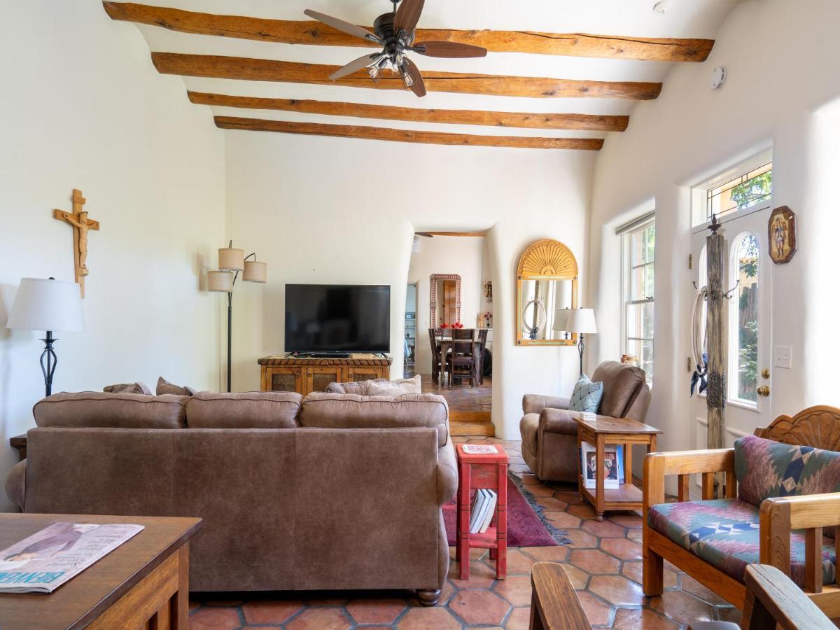 B&B Santa Fe - Siete Caballos, 2 Bedroom, Sleeps 4, Views, HDTV, 2 Fireplaces, WiFi - Bed and Breakfast Santa Fe