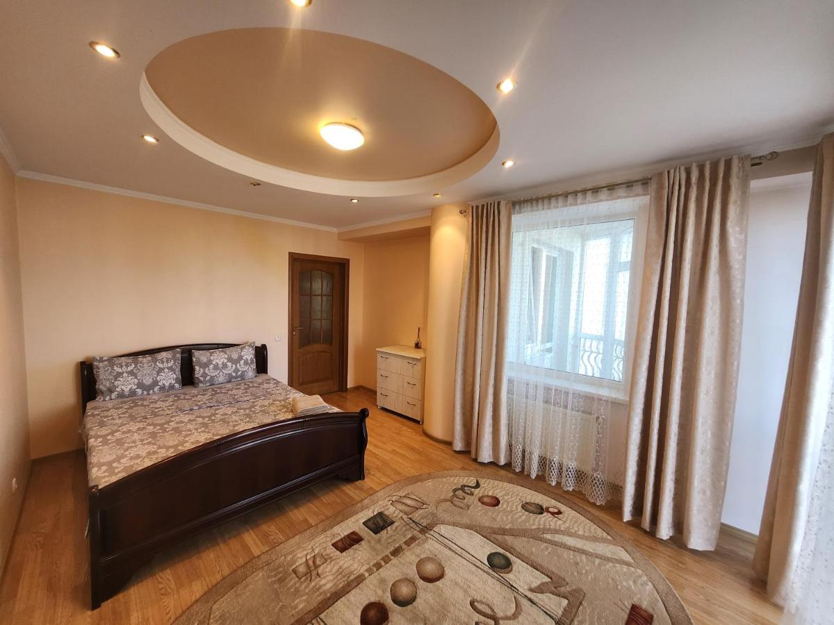 B&B Chișinău - New Apartments fresh Design in the Centre - Bed and Breakfast Chișinău