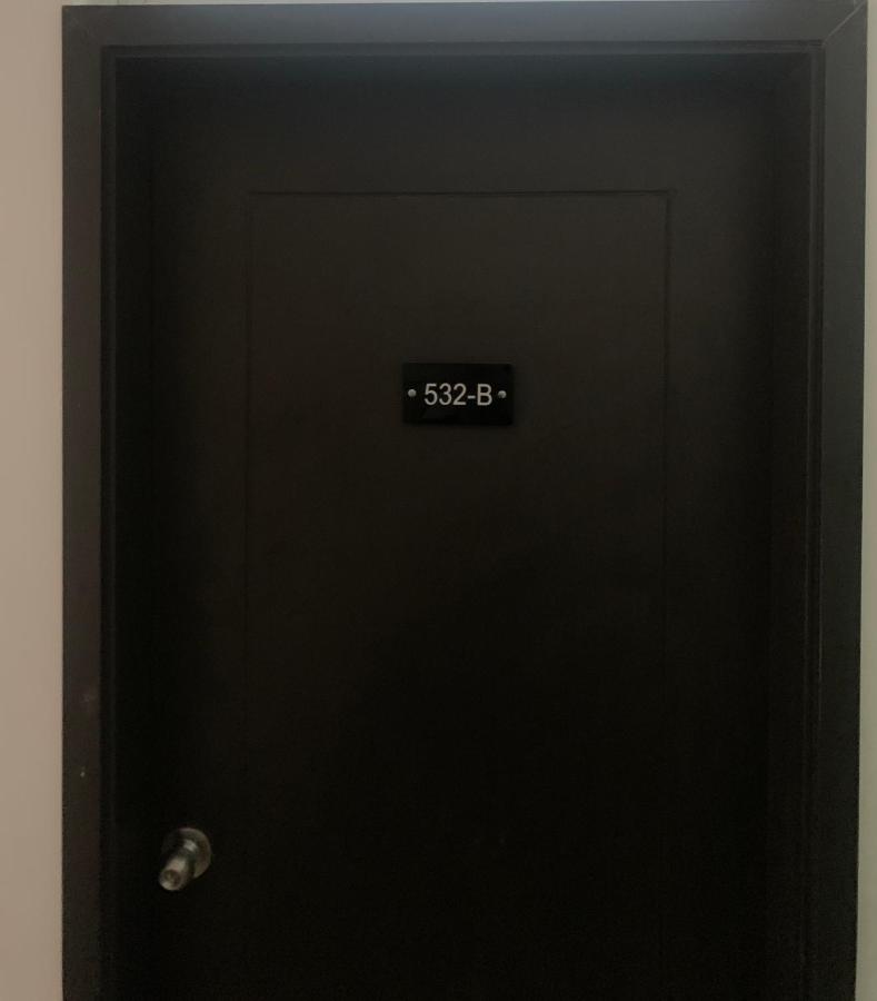 Primavera City Brand New Condo Uptown Cagayan de Oro with pool and gym One minute walk from Mall - Bed and Breakfast Cagayan de Oro