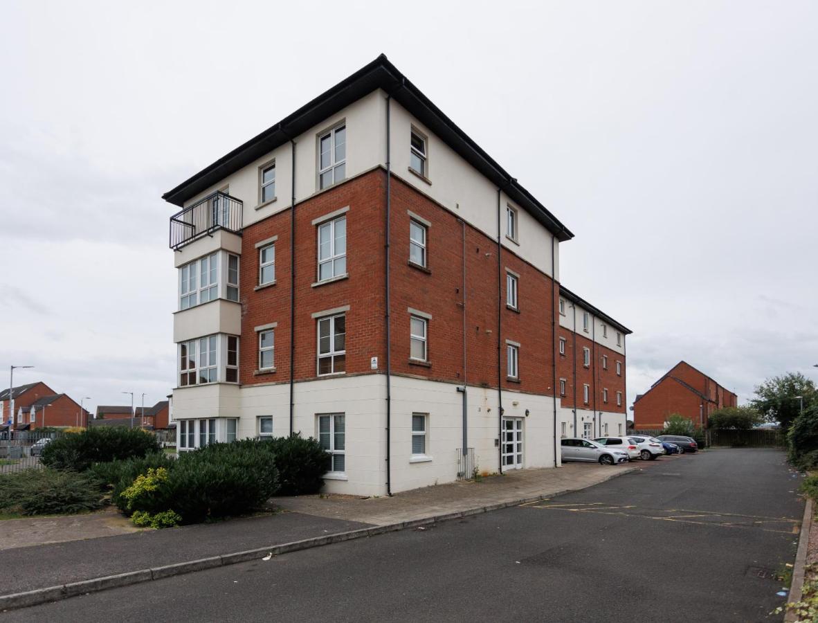 2 Bedroom Ground Floor Apartment - Ferienwohnung