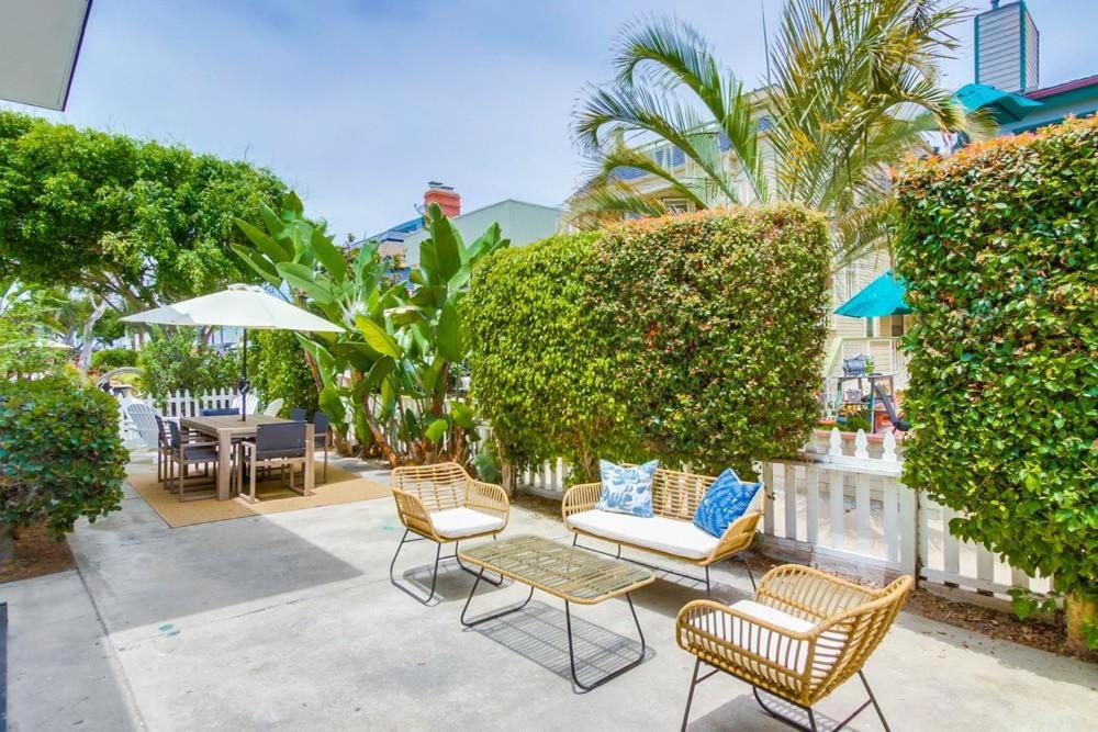 Avalon Beach 2 - B&B