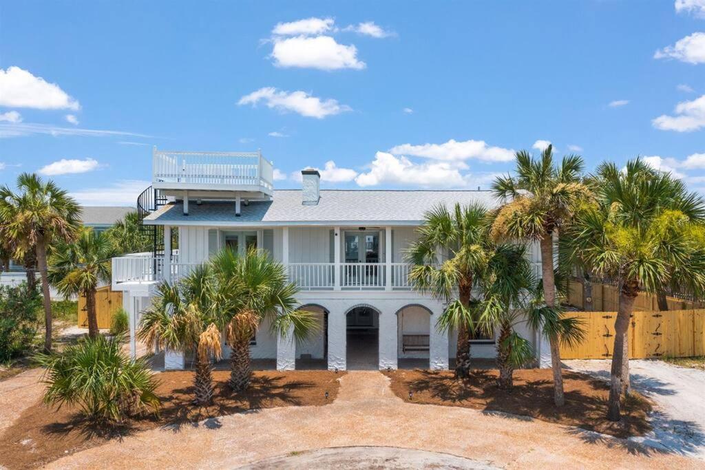 The Sunny Side-Pensacola Beach, 600 feet to Gulf, Private/Heated Pool, Games, Gear - Chambres d'hôtes Pensacola Beach