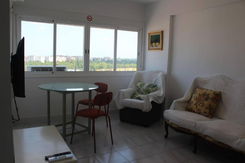 B&B Seville - ROCH2 - Modern Apartment near Metro - Bed and Breakfast Seville