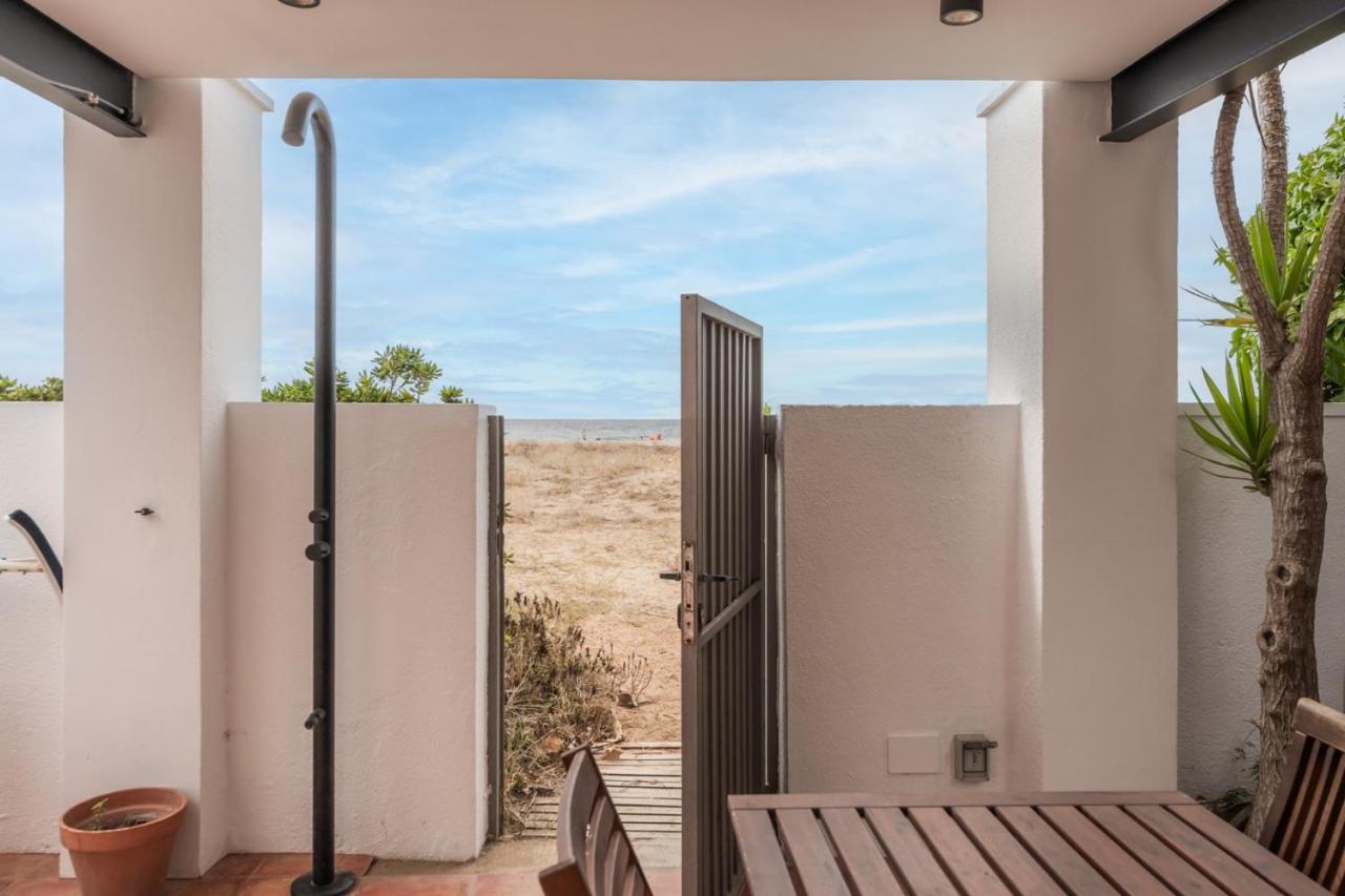 Beach Villa Cristina by HHBCN - B&B
