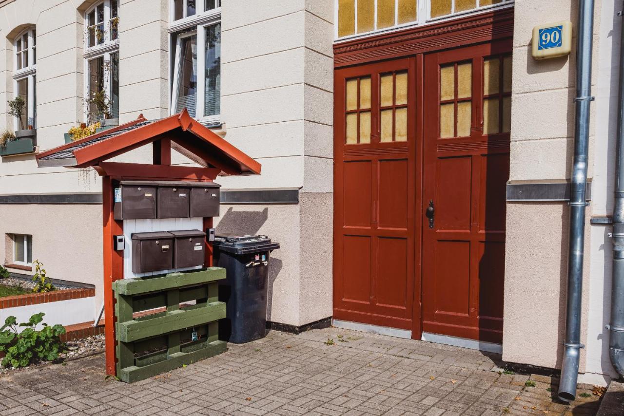 Charmanter Altbau zwischen Altstadt und Klinikum mit Parkplatz - Chambres d'hôtes Greifswald