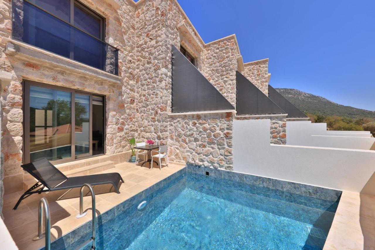 Villa con Piscina Privata