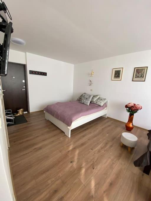 Nice place to stay close to city - B&B