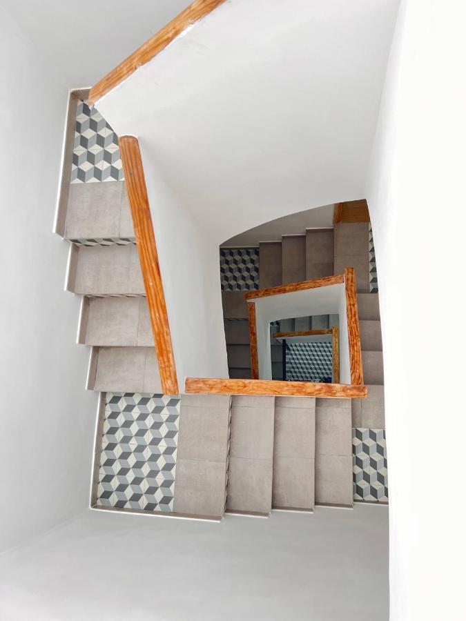 Crysoyle Apartment Barcelona Next to Camp Nou - B&B
