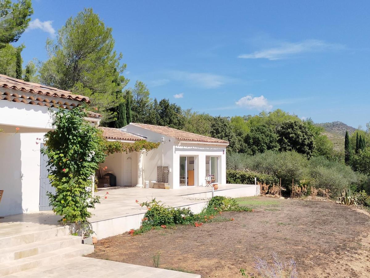 Grand Studio L'Imprévu de Correns - Bed and Breakfast Correns