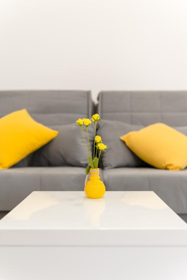 Apartments Villa Tudor 1 - Bed and Breakfast Hvar