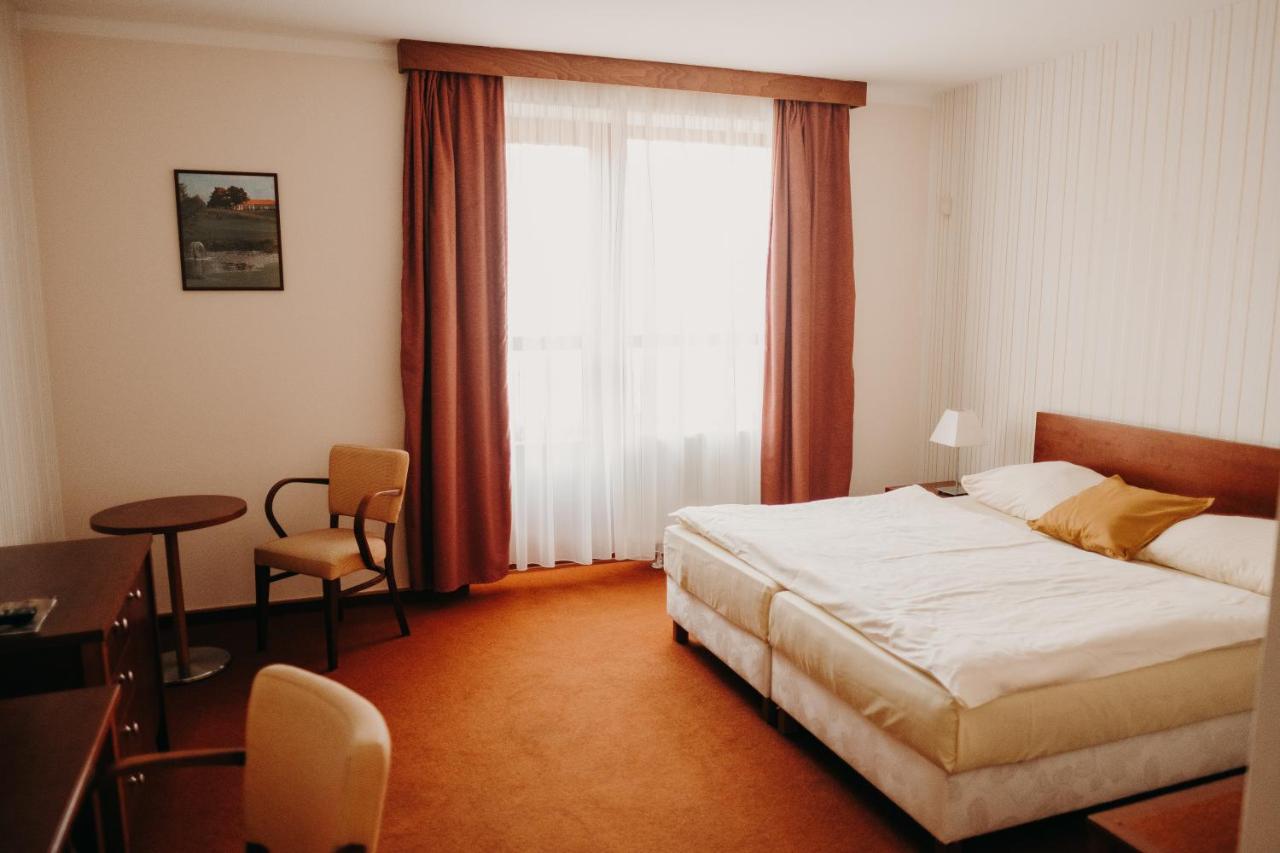 B&B Slavkov u Brna - Golf Hotel Austerlitz - Bed and Breakfast Slavkov u Brna