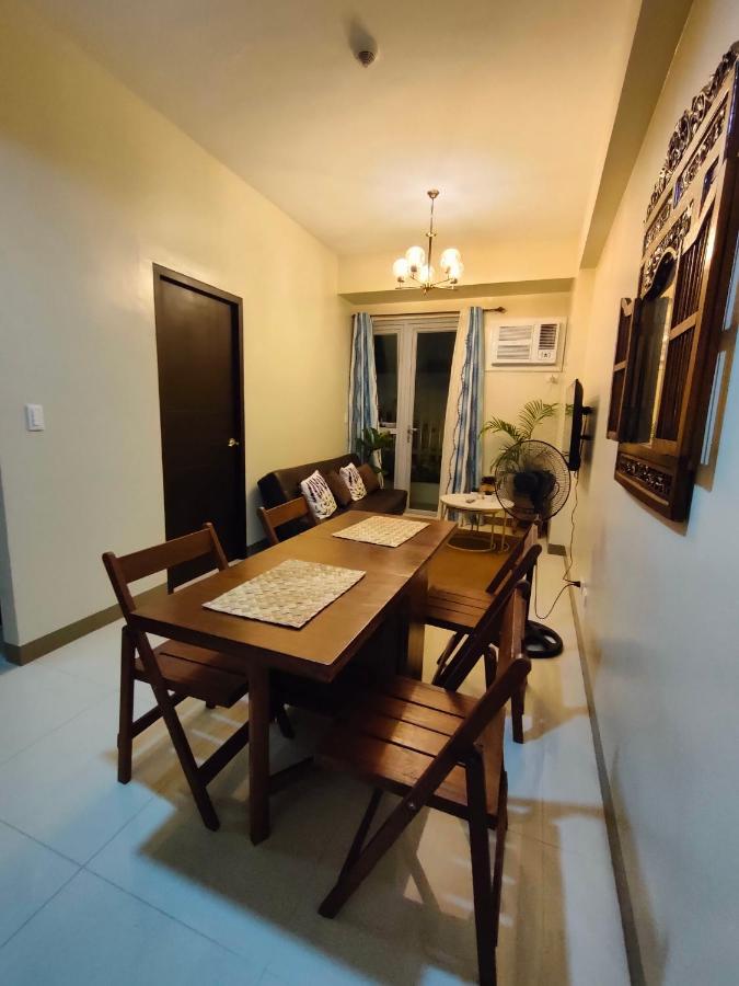 B&B Cavite City - The Verdin at Maple Grove - Bed and Breakfast Cavite City